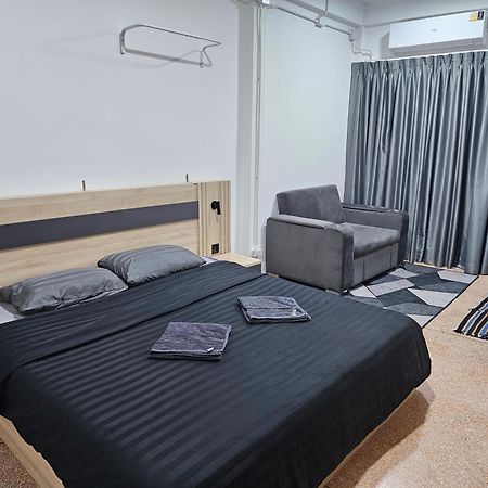 Urban Jungle Hostel Bangkok Eksteriør billede