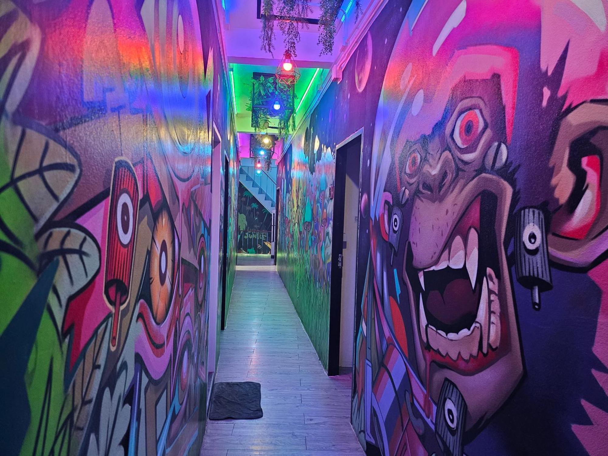 Urban Jungle Hostel Bangkok Eksteriør billede
