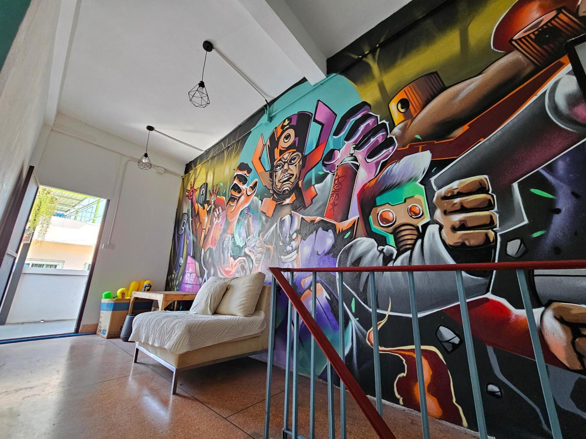 Urban Jungle Hostel Bangkok Eksteriør billede